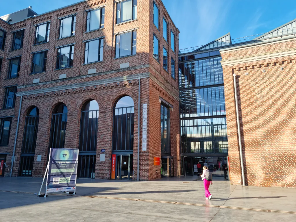 Entrée de la conférence